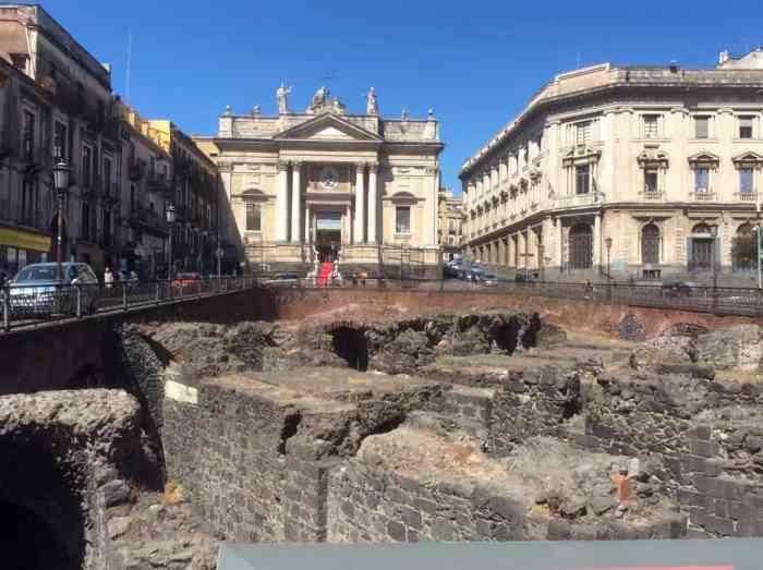 卡塔尼亚遭遇连败,降级危机愈发严重 卡塔尼亚遭遇连败,降级危机愈发严重